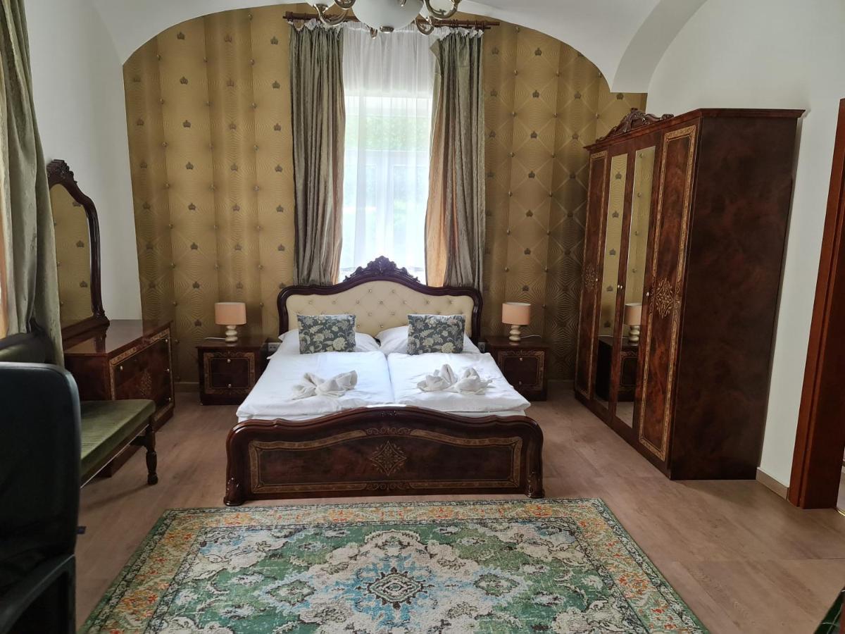 My-Lord Luxapartman Eger Zewnętrze zdjęcie