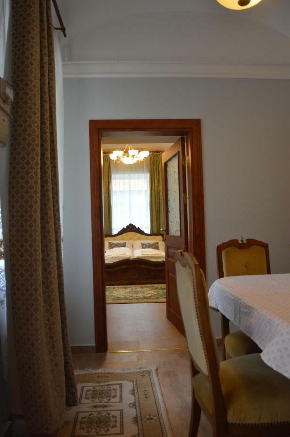 My-Lord Luxapartman Eger Zewnętrze zdjęcie